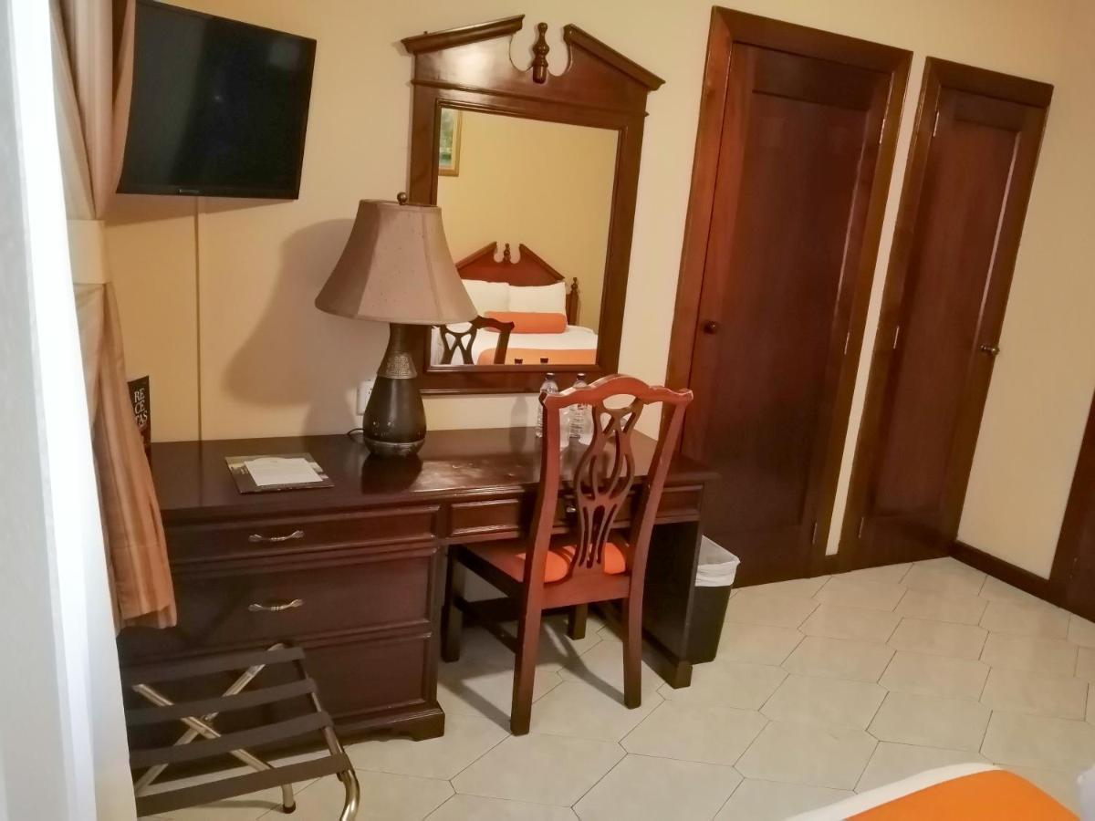 Hotel Royal Palace Guatemala City ภายนอก รูปภาพ